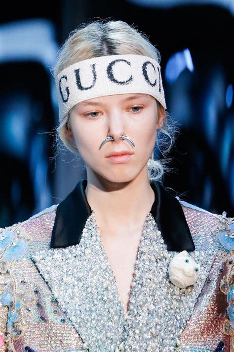 gucci 2017 makeup trend|Gucci Fall 2017 Ready.